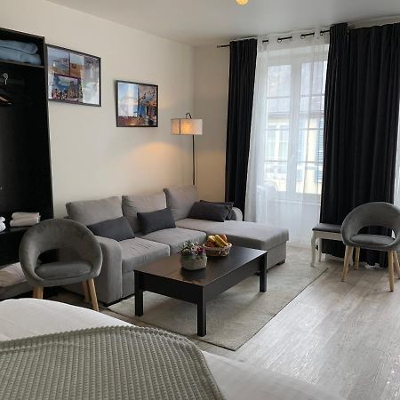Studio Juno Beach Apartment Bayeux Bagian luar foto