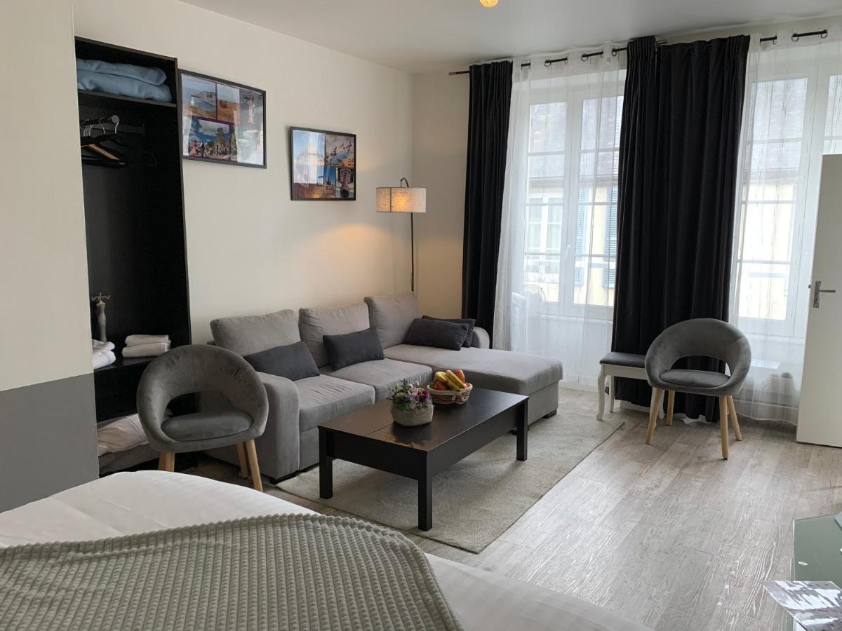 Studio Juno Beach Apartment Bayeux Bagian luar foto