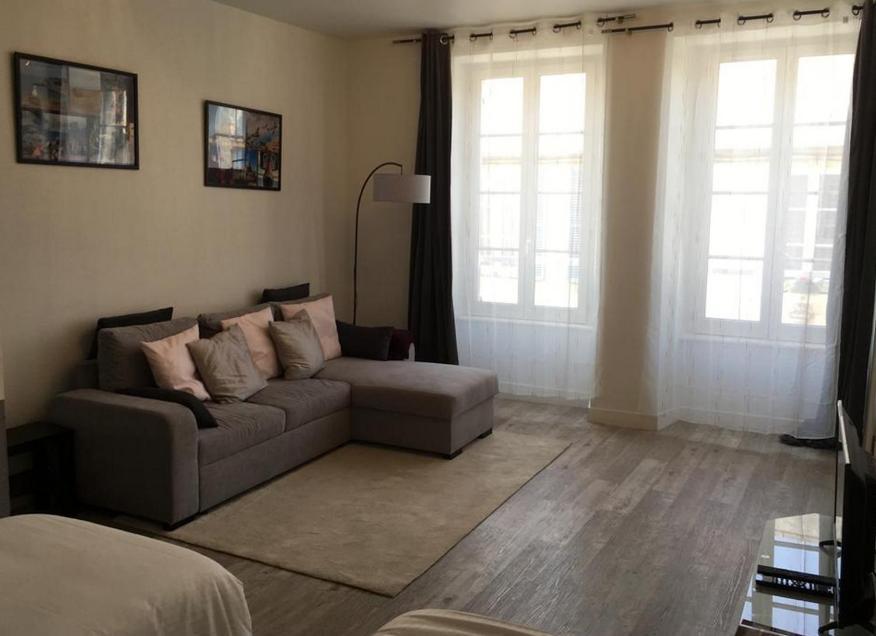 Studio Juno Beach Apartment Bayeux Bagian luar foto
